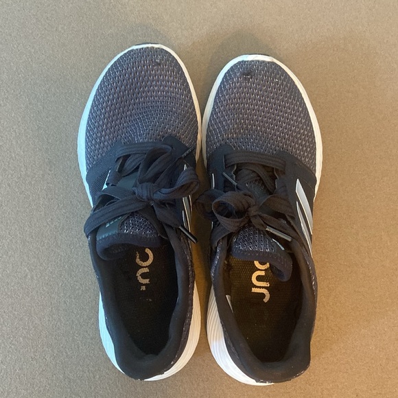 Adidas Edge Lux Women’s Shoe - Picture 2 of 5